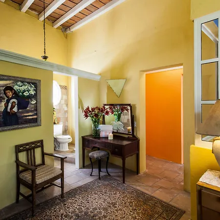 Garlands Del Rio Riverside Boutique Hotel-3